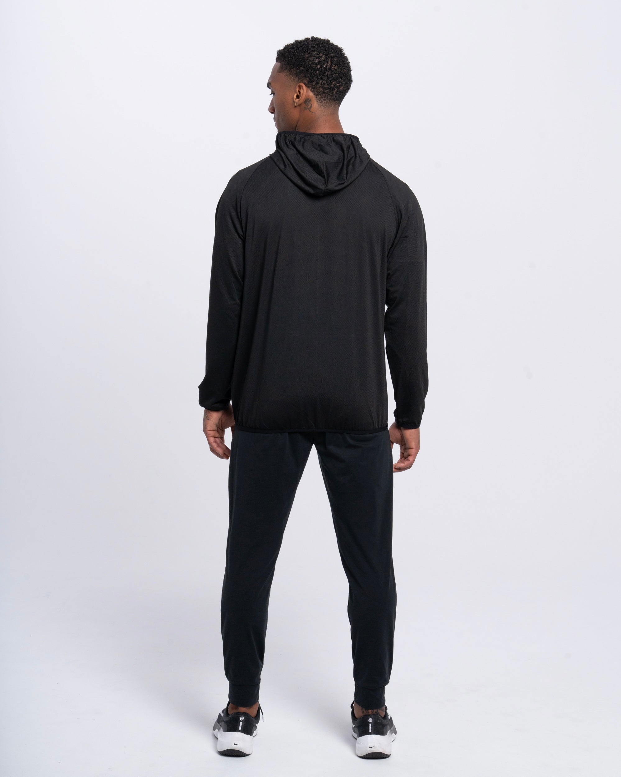 Essential Wind Jacket Black