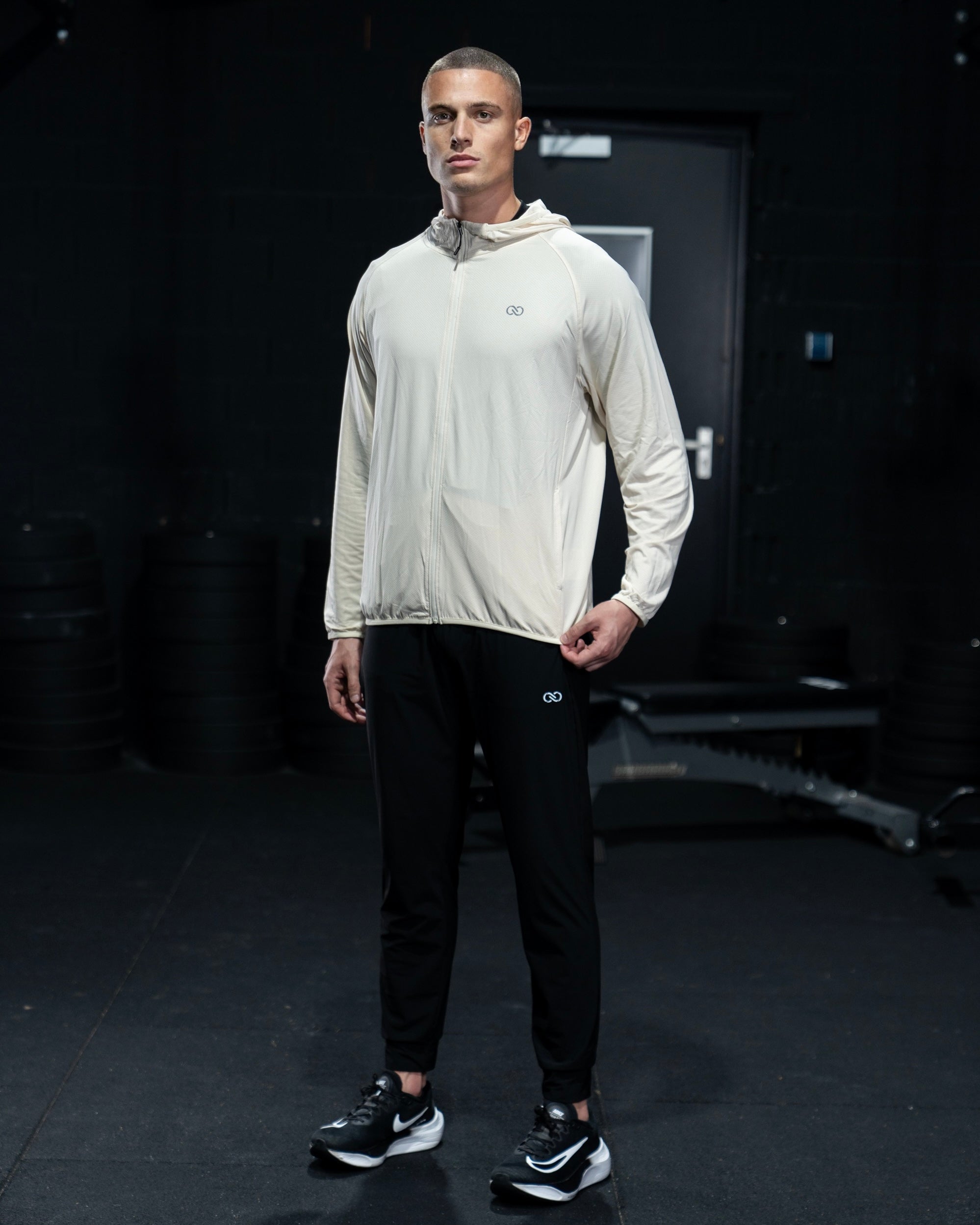 Essential Wind Jacket Beige