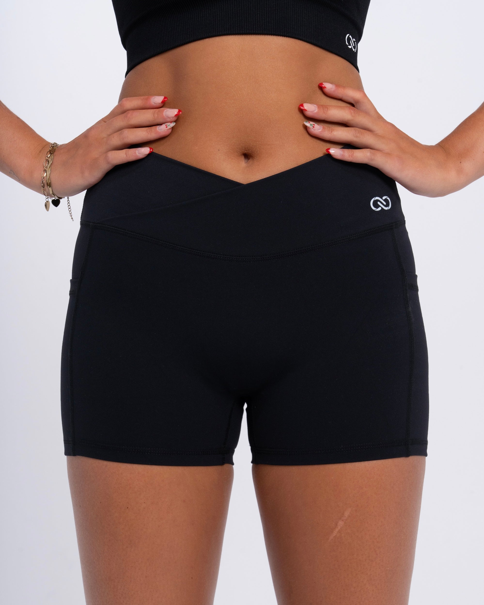 Elevate Pocket Shorts Black