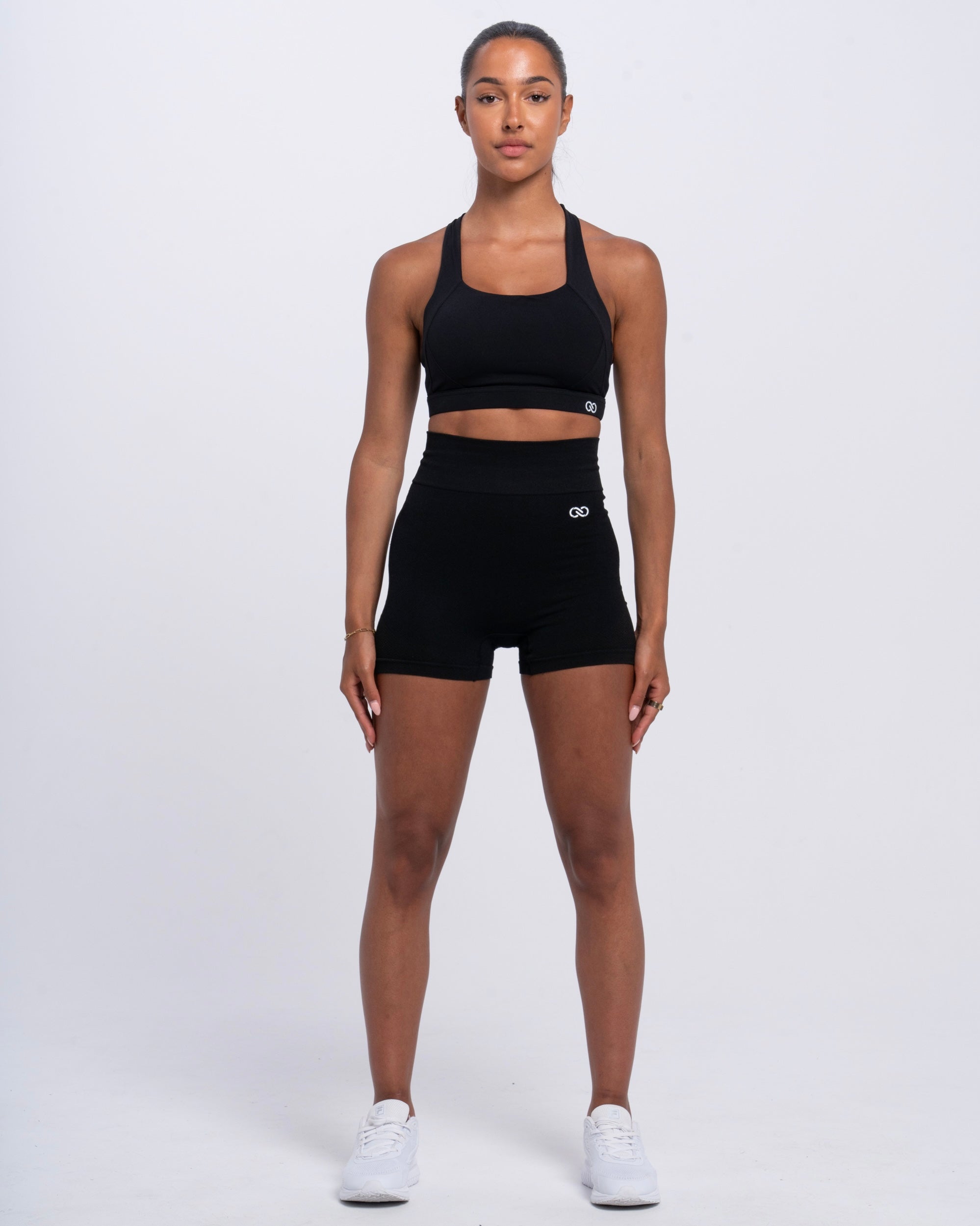 Impact Essential Short Black