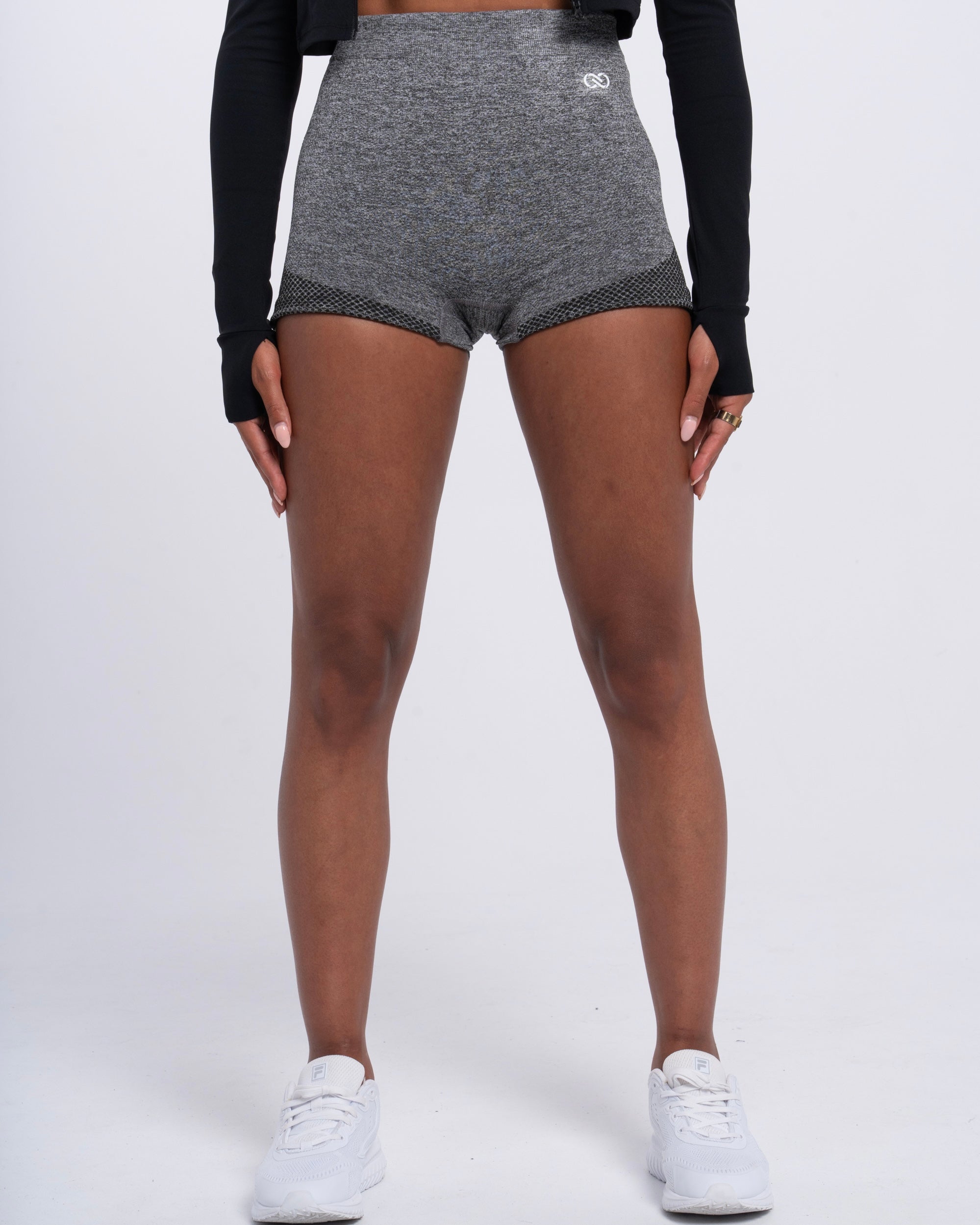 Impact Essential Short Grey